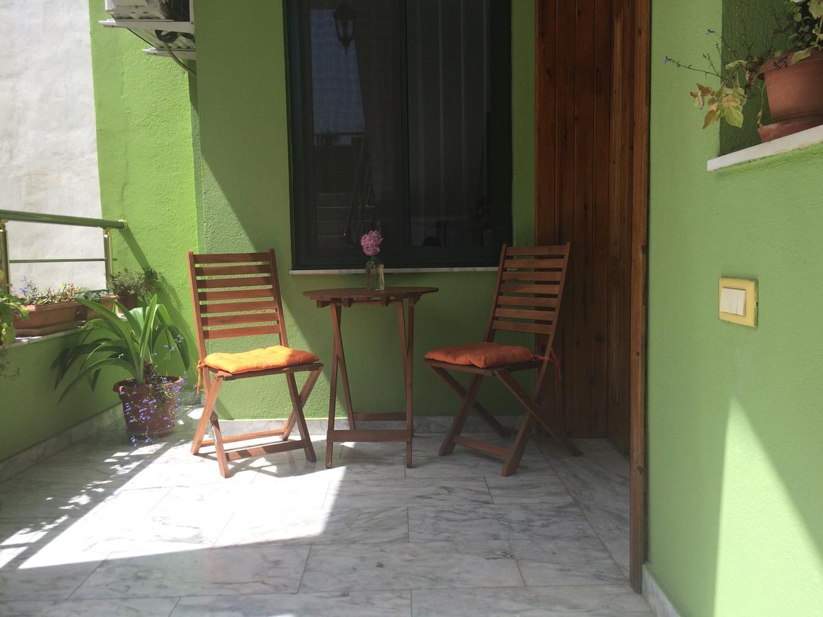 Friends House Panzió Tirana Kültér fotó